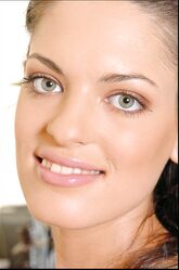 Хочешь мои сиськи потрогать?