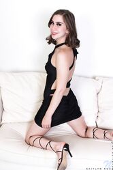 Она научилась получать наслаждение в одиночку. А ты?