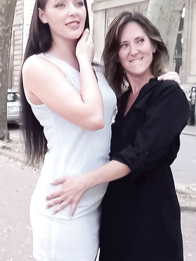 Эти две бляди работают только в паре